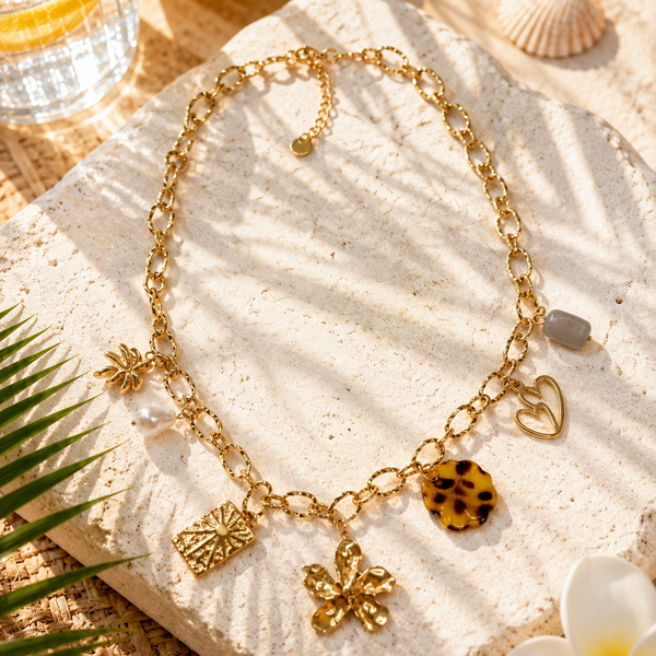 Collier Bohème Doré Éclat Tendance, collier à breloques fleurs, perle nacrée, cœur et pierre naturelle, acier inoxydable doré